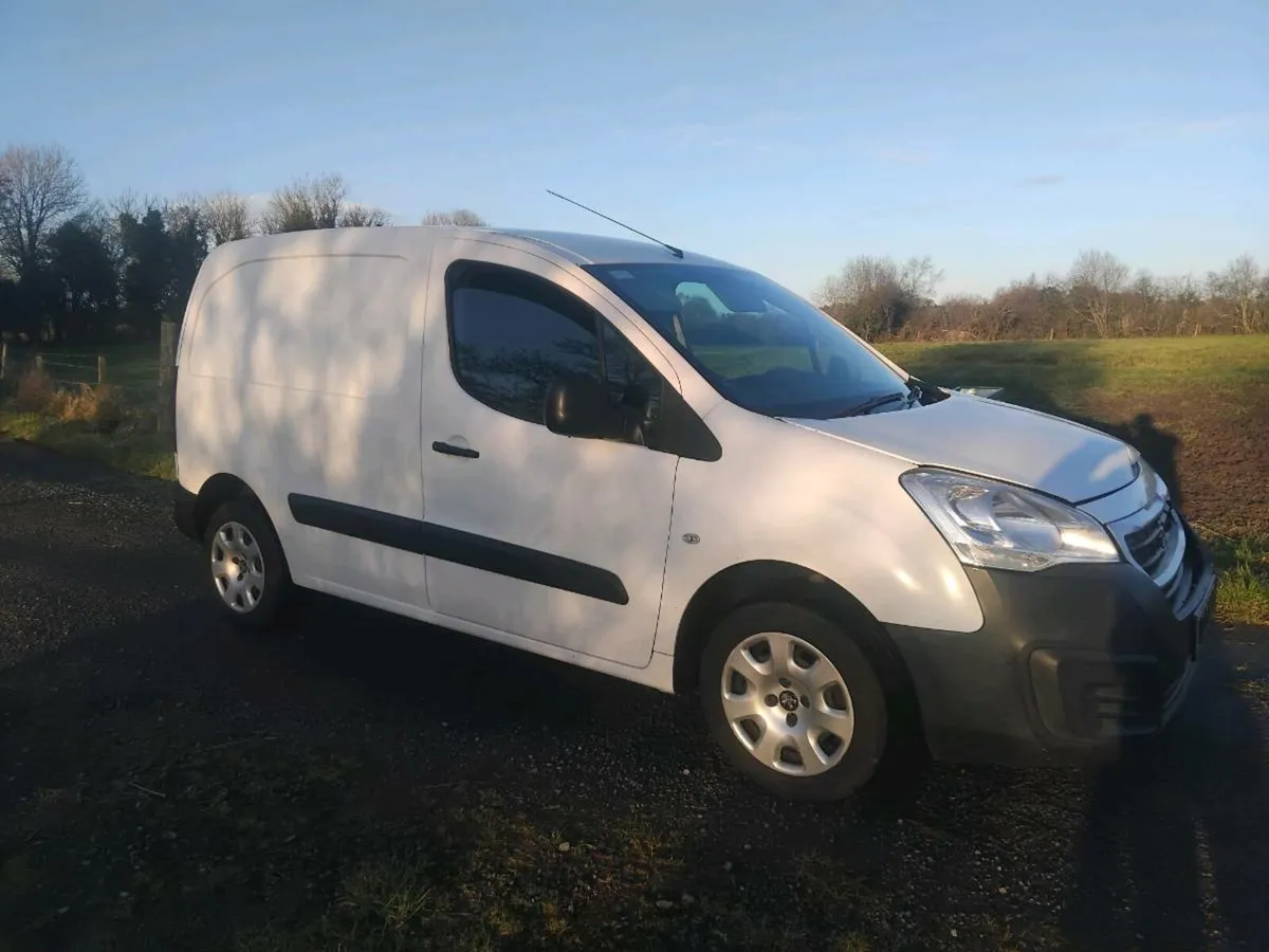 152 Peugeot Partner - Image 1
