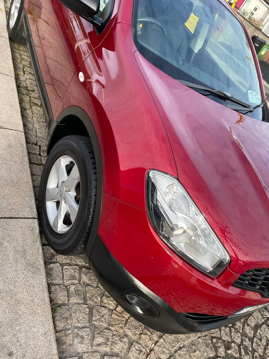 Nissan Qashqai 5 seater - Image 2