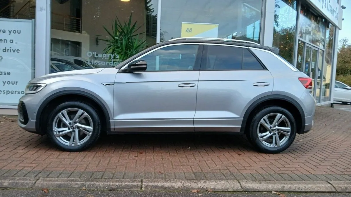Volkswagen T-Roc R-Line 1.5 TSI 150HP DSG , Pyrite - Image 4