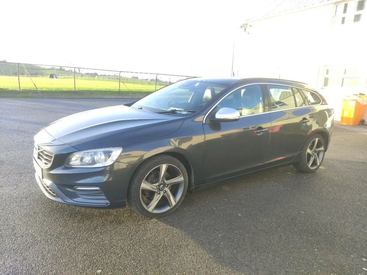 Volvo V60 D4 R Design - Excellent Condition - Image 2