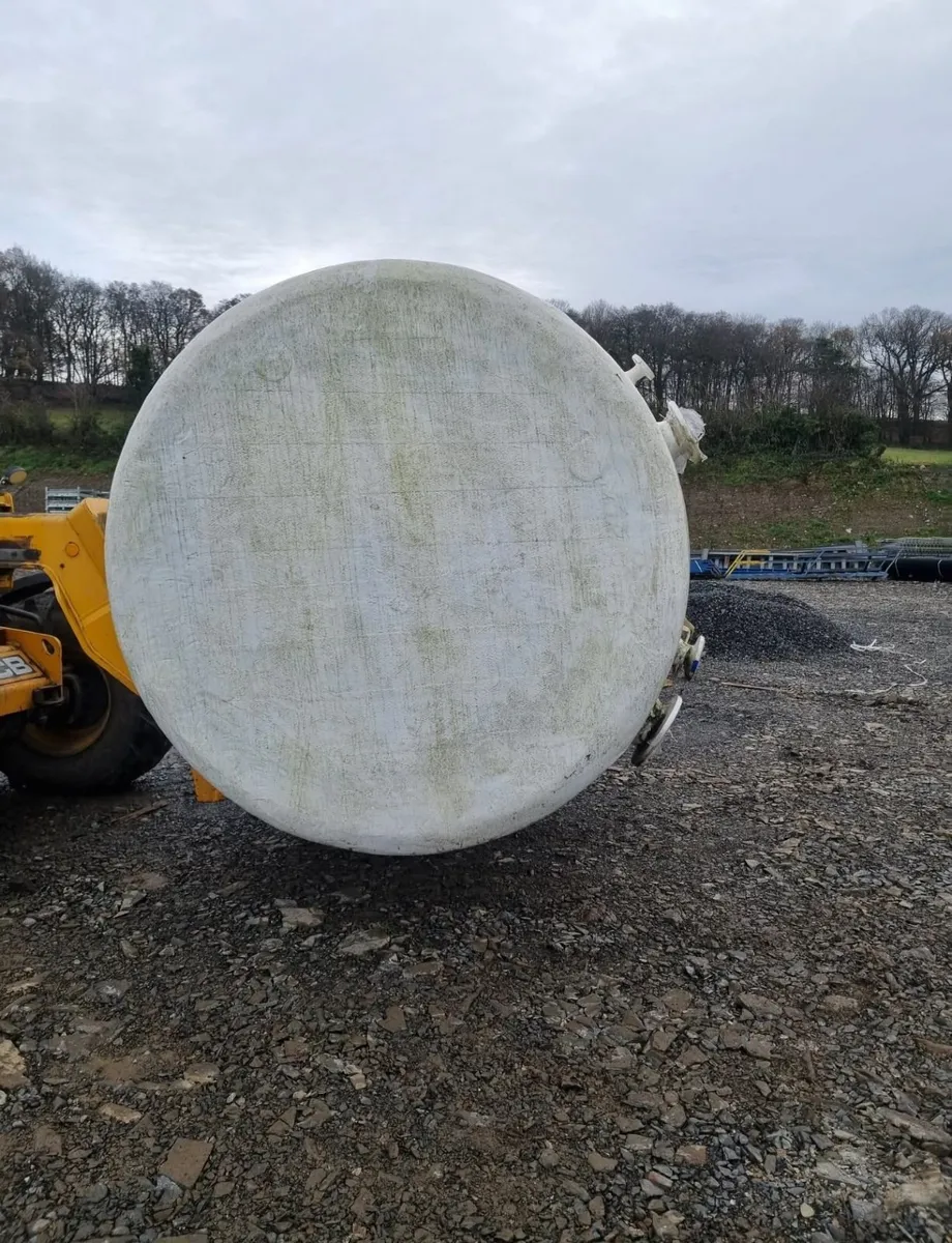 Fibreglass water tank - Image 2
