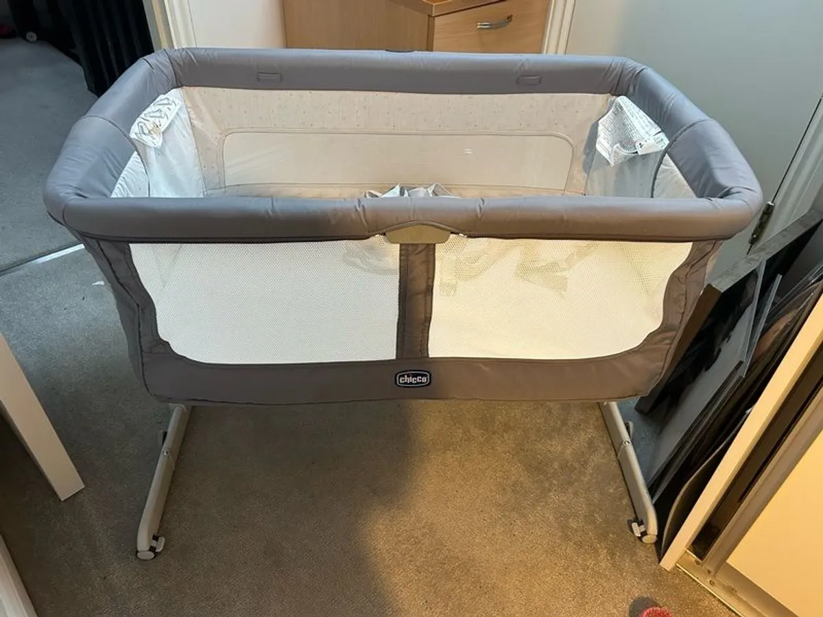 Chicco Next 2 Me Co Sleeper Cot - New Mattress - Image 1