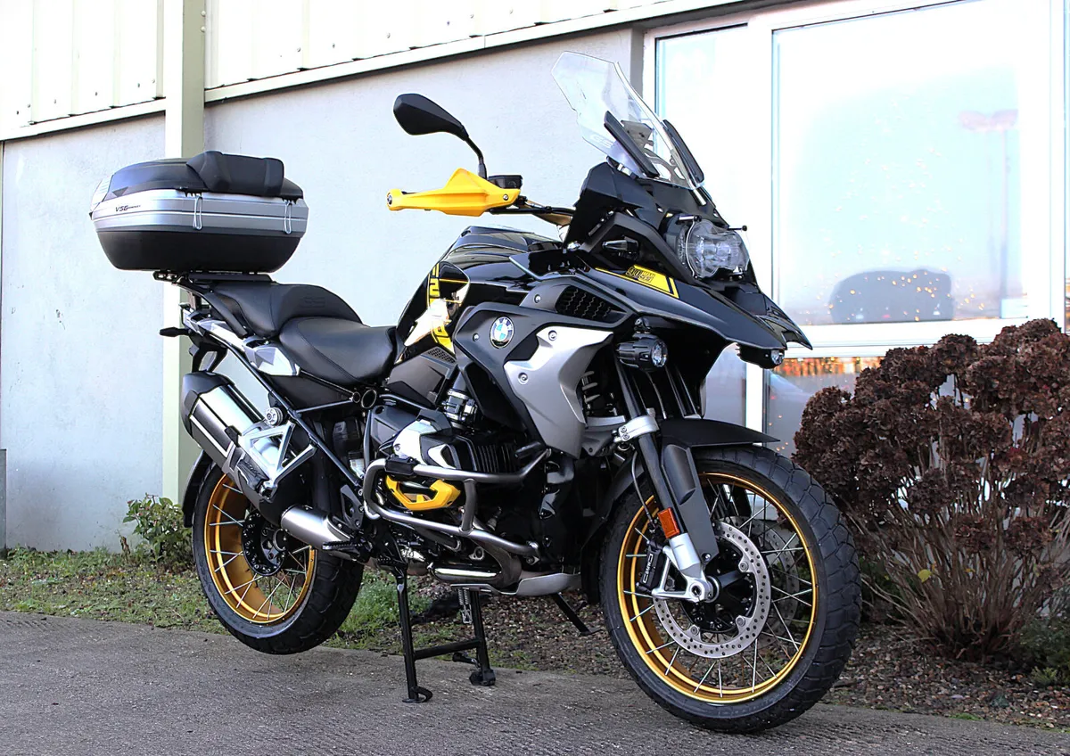 2022 BMW R1250 GS 40 YEARS GS - Image 2