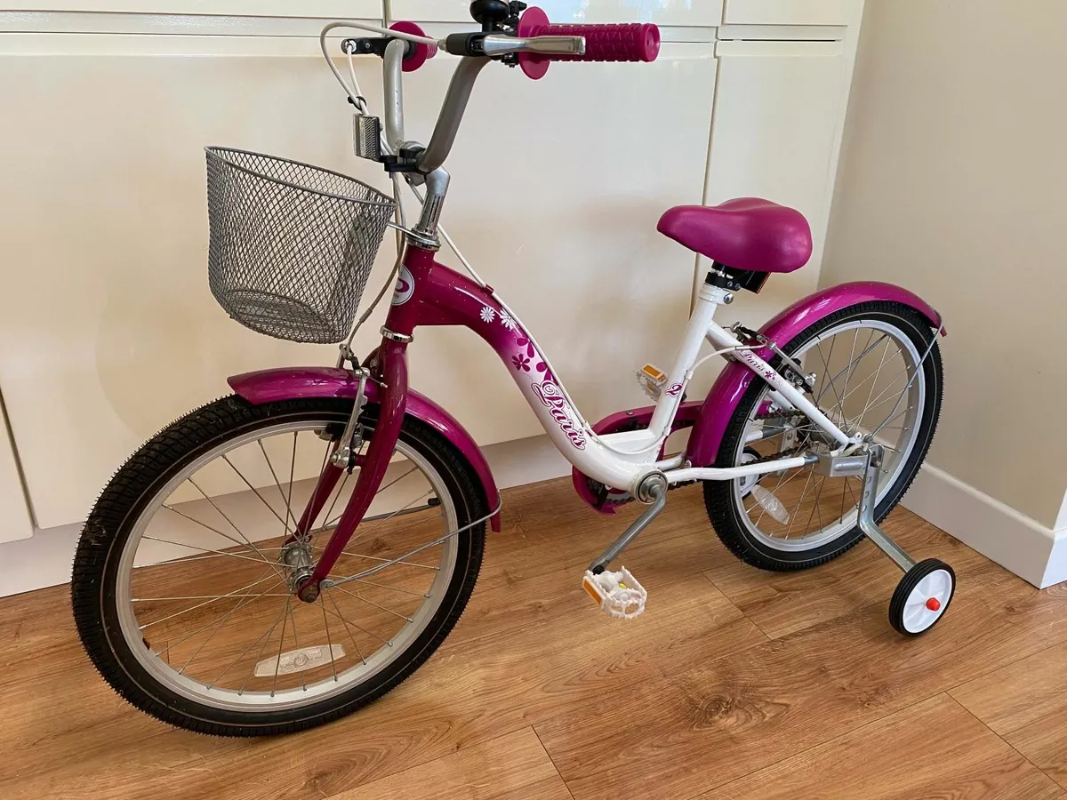 Child's (girl's) bicycle and safety kit - Image 1