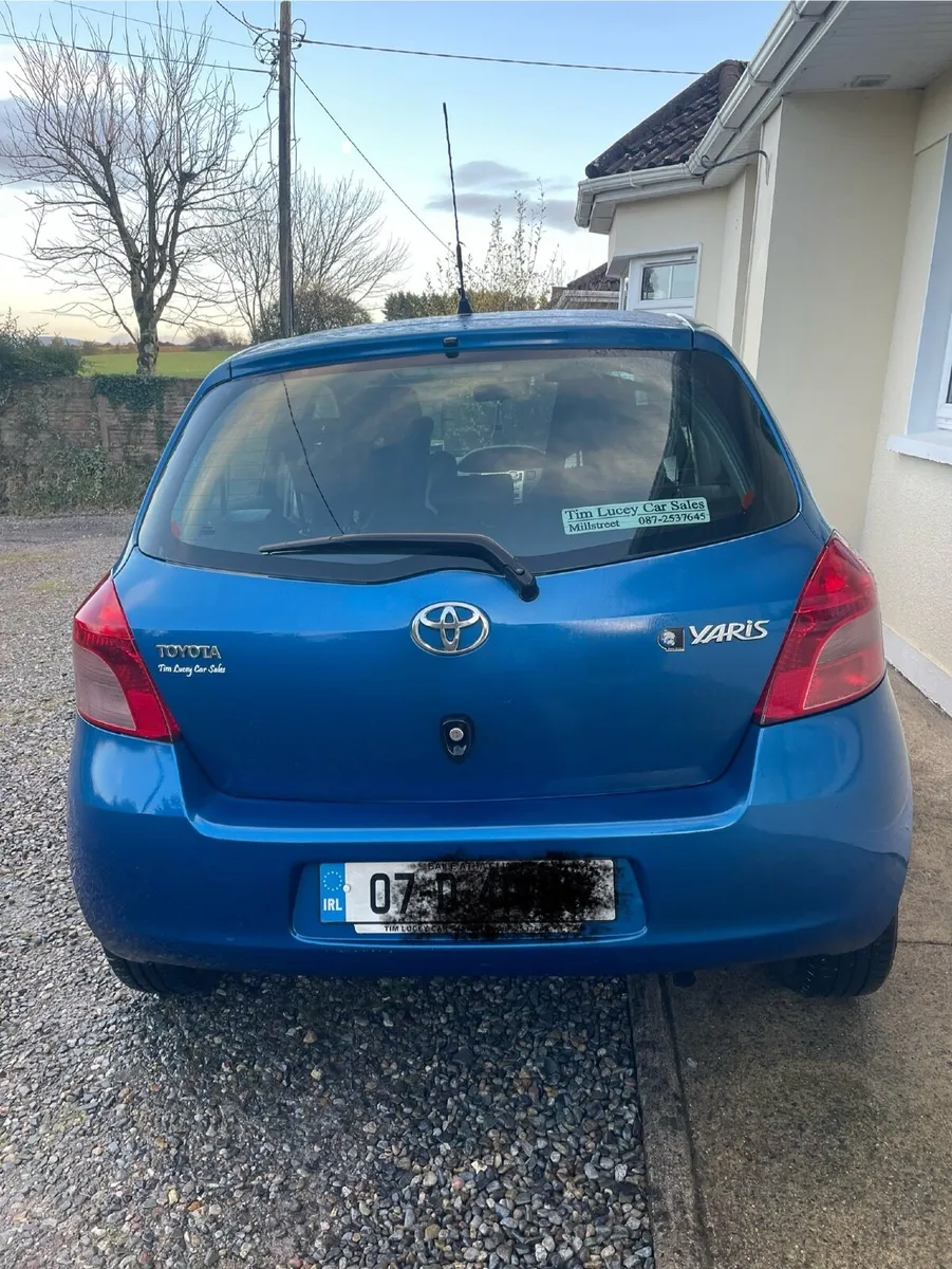 Toyota Yaris 2007 - Image 1