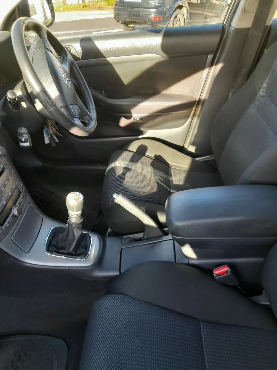 Toyota Avensis 2008 - Image 1