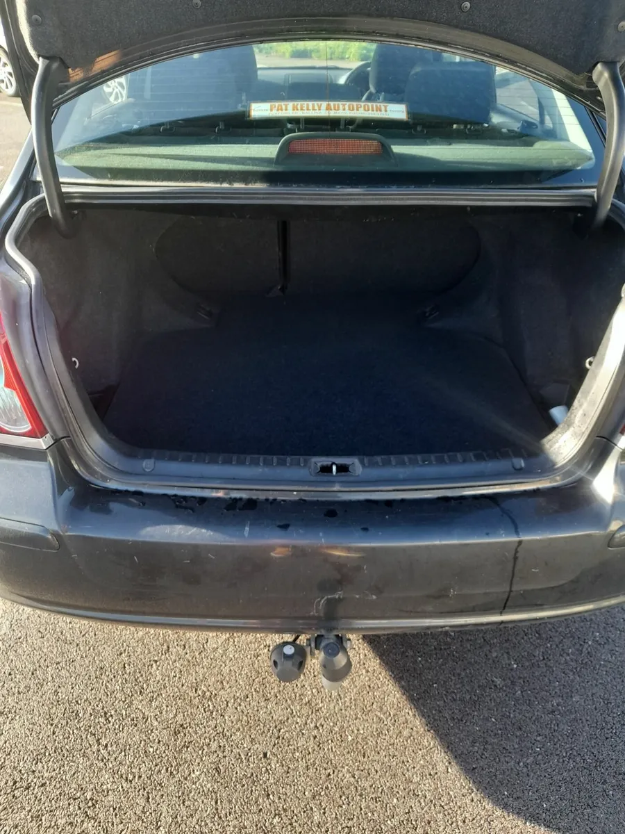 Toyota Avensis 2008 - Image 4