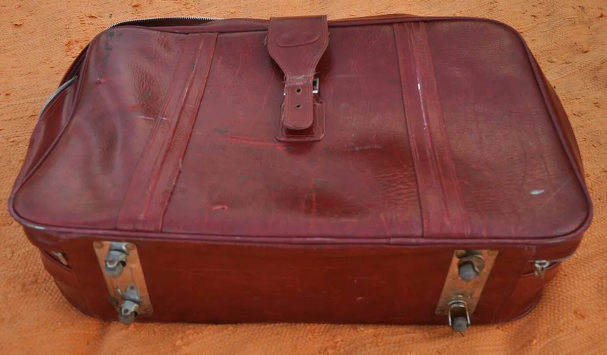 Medium Size Suitcase - Image 4