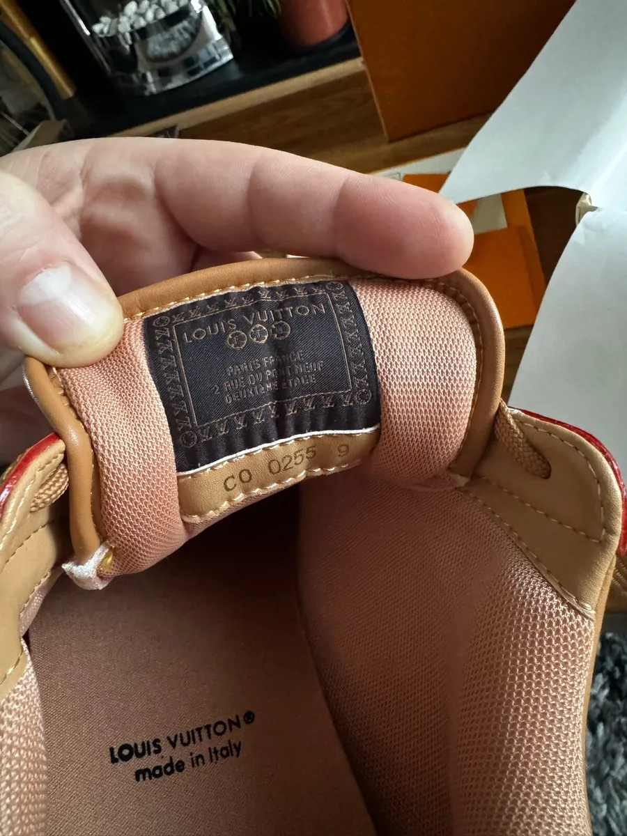 Louis Vuitton Buttersoft Sneaker - Image 4