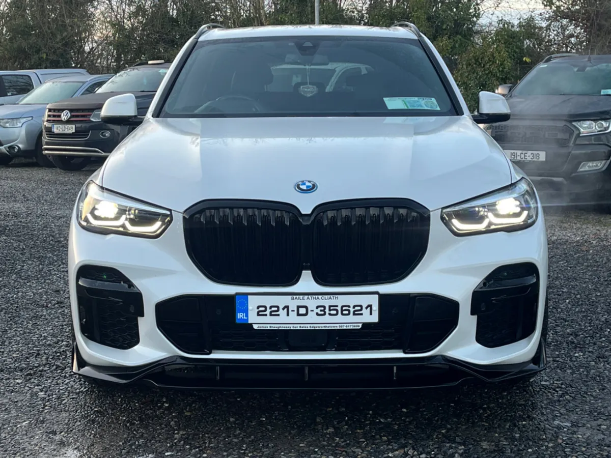 2022 BMW X5 45E M-SPORT *PEARL WHITE* - Image 2