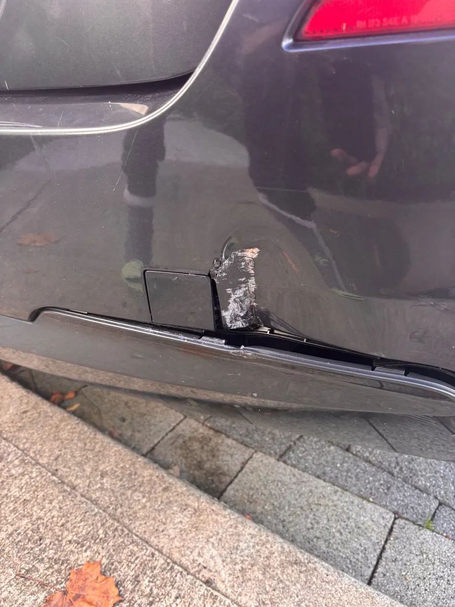 BMW 5-Series 2012 - Image 3