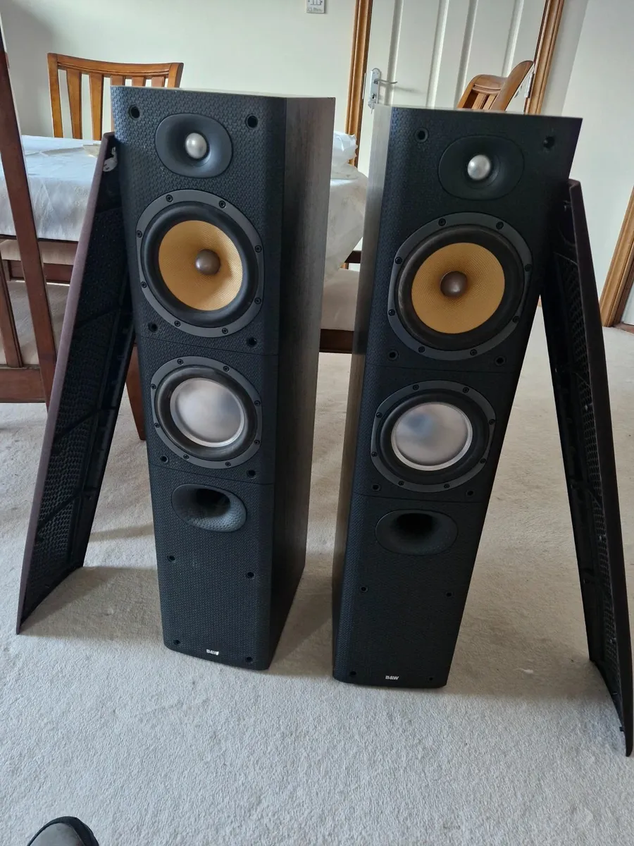 Hi Fi Loudspeakers