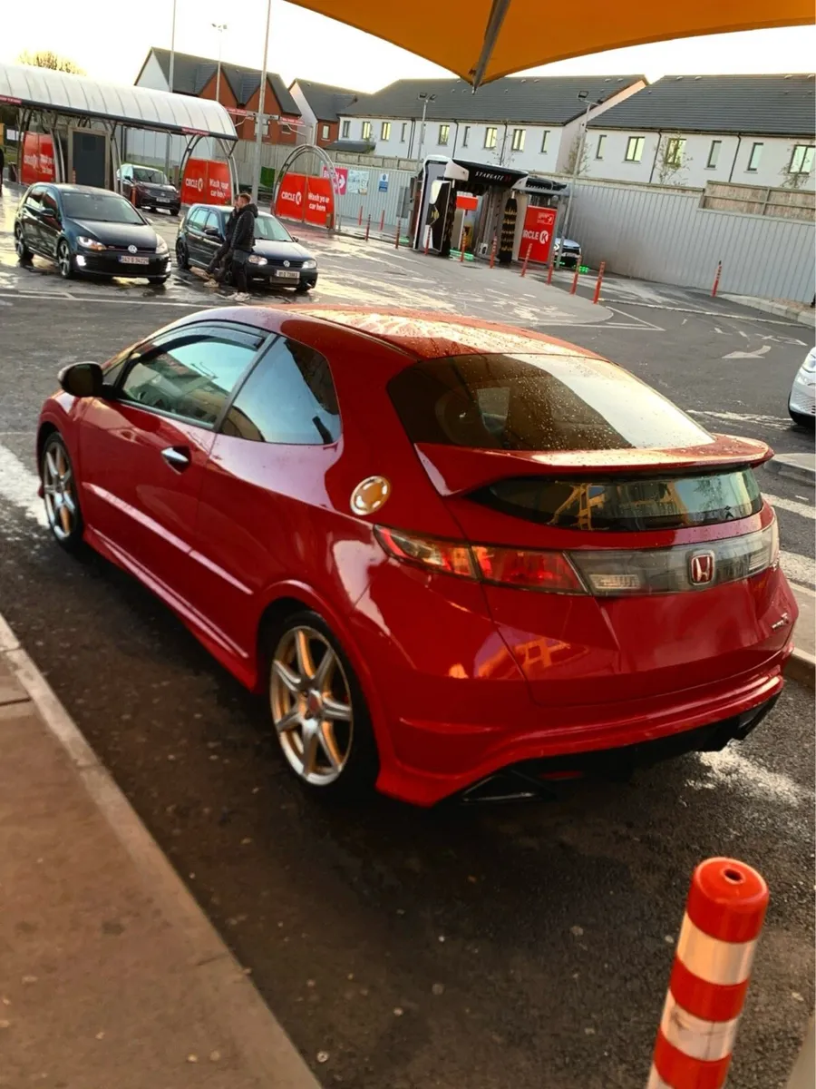 Honda Civic Type R GT - Image 4