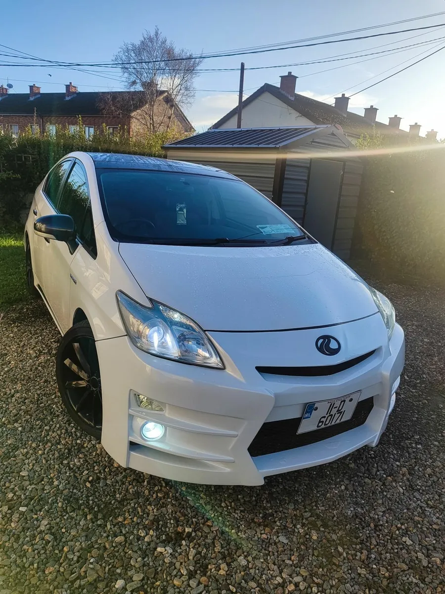 Toyota Prius 2011 - Image 1