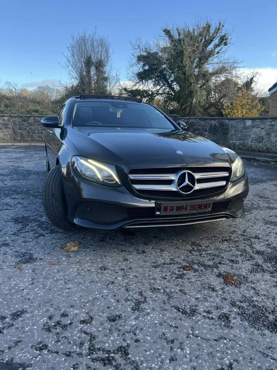 MERCEDES E220 2016 - Image 1