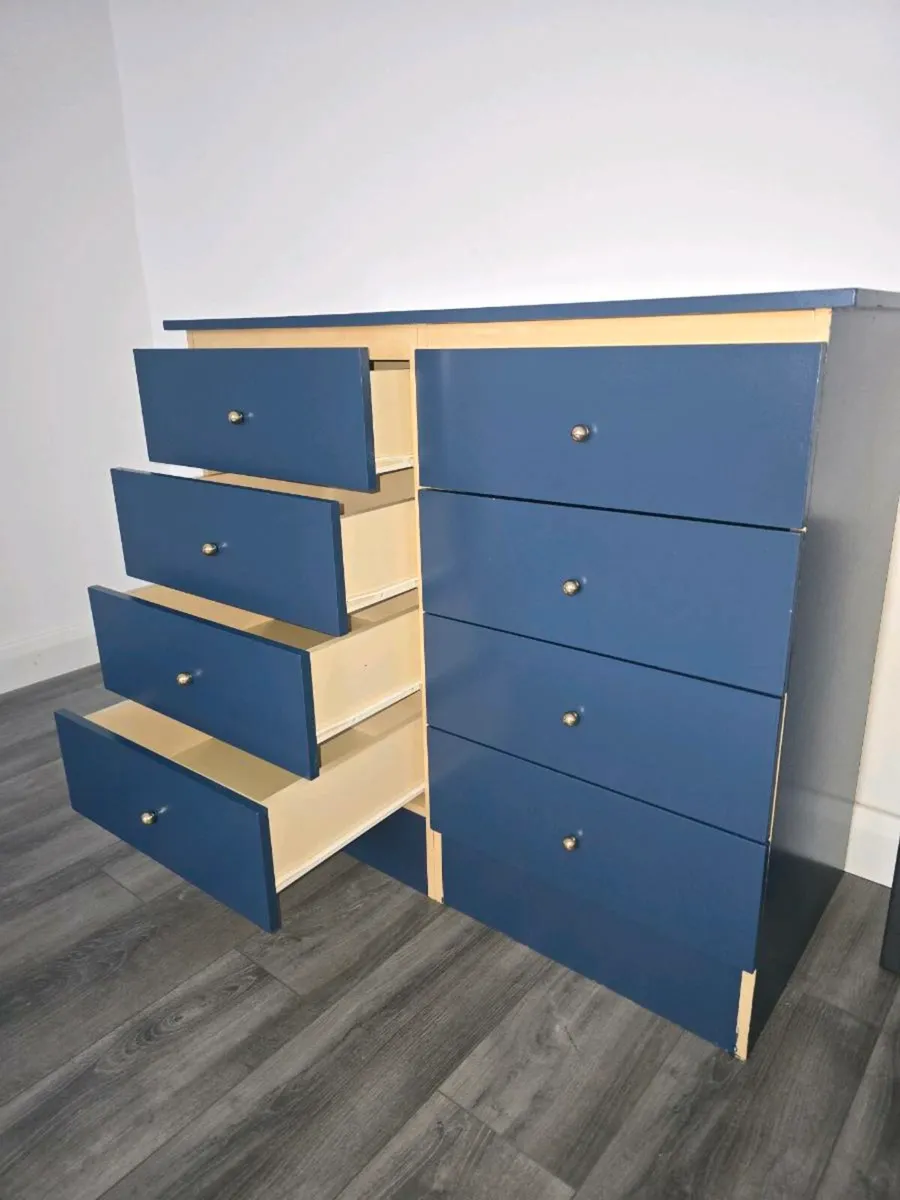 Dresser - Image 1