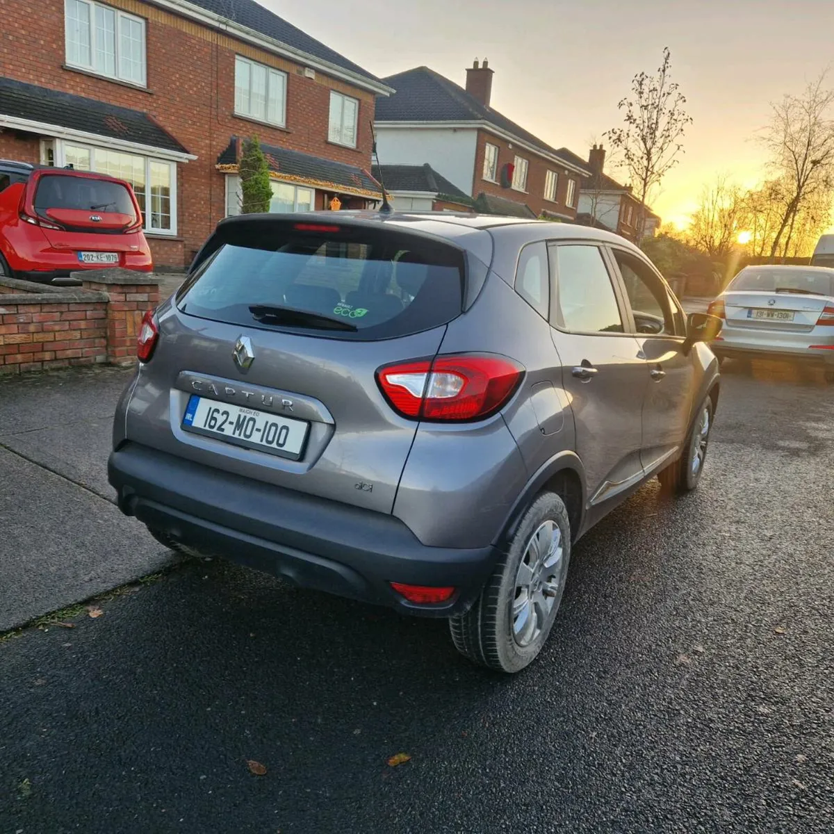 162 Renault captur NCT TAX - Image 2