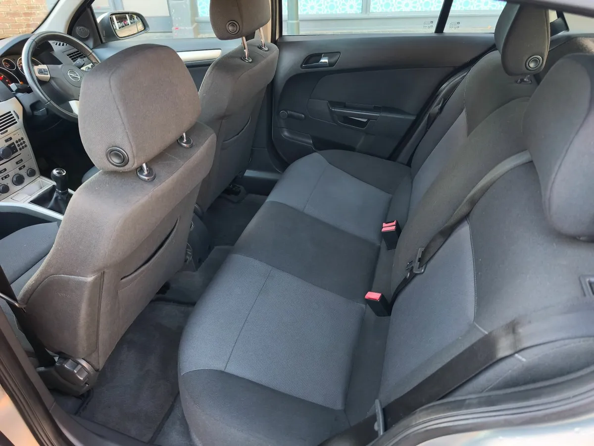 Opel Astra 1.4 Petrol, New NCT 11/26 - Image 3