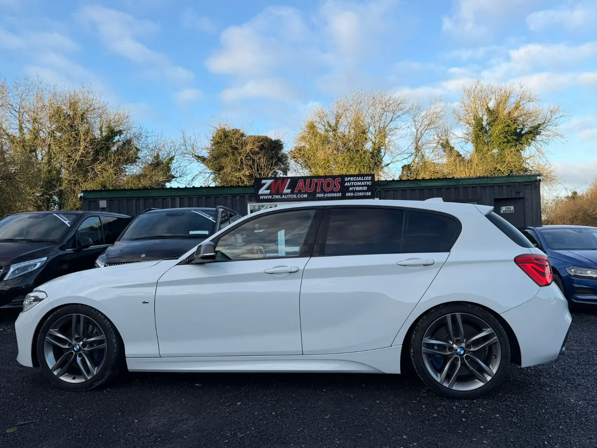 16 BMW 118D M SPORT - Image 4