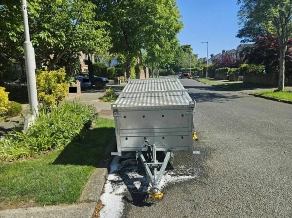 6x4 trailer with a hard-top aluminium cover - Image 3