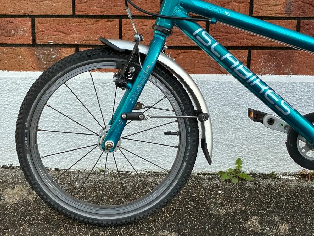 Kids Bike - Isla A16 Cnoc 16 with mudguards - Image 2