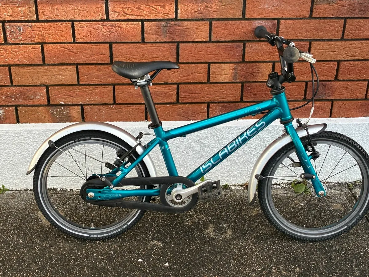 Kids Bike - Isla A16 Cnoc 16 with mudguards - Image 1