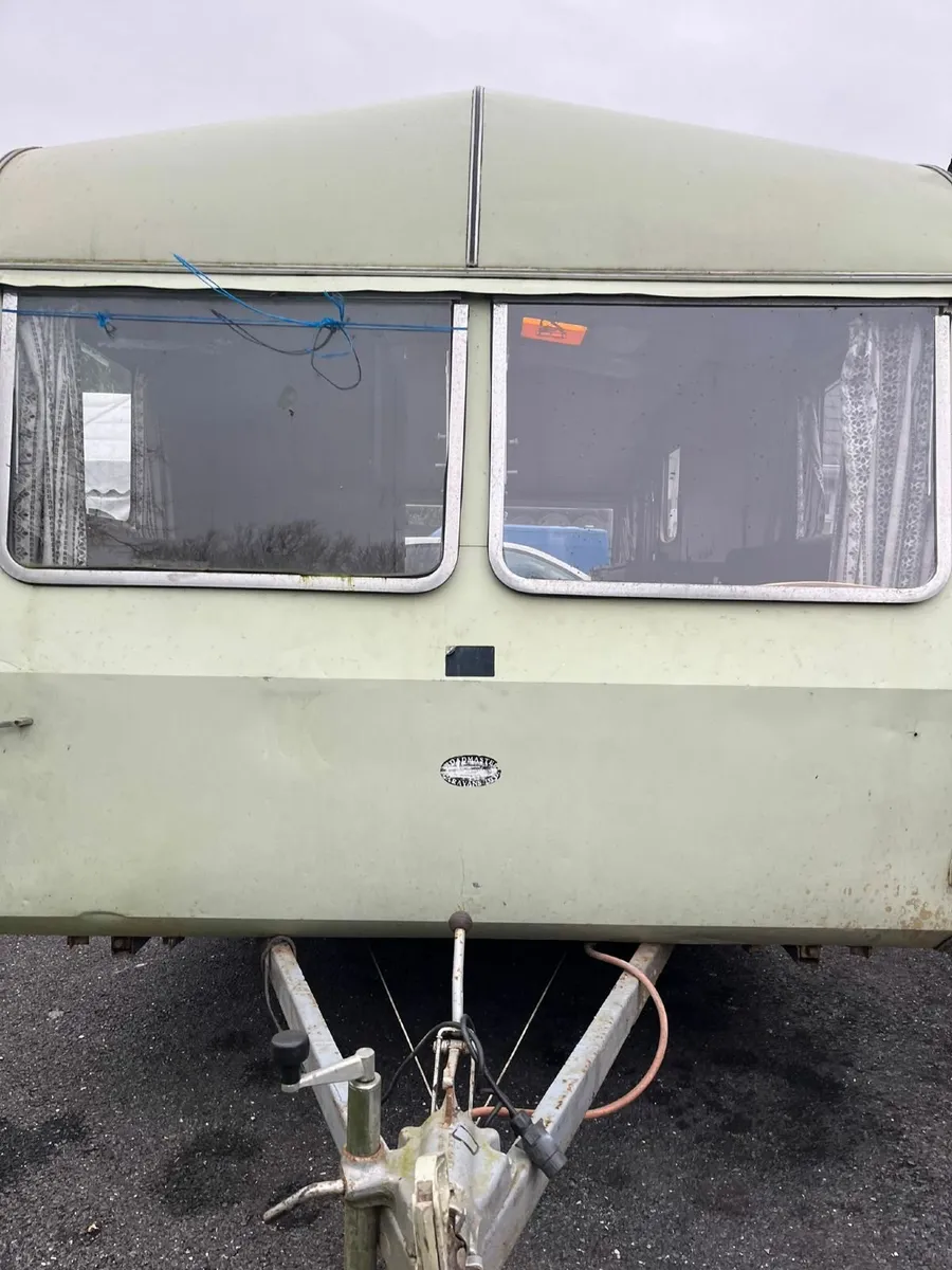 Caravan - Image 4