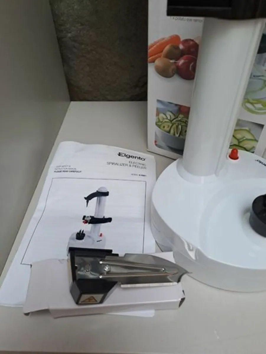 Elgento electric peeler and spiraliser - Image 4