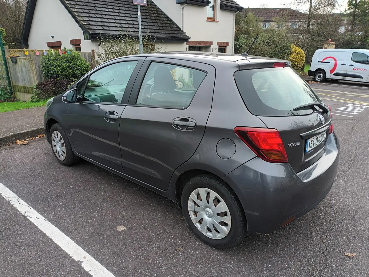 15 Yaris automatic - Image 3