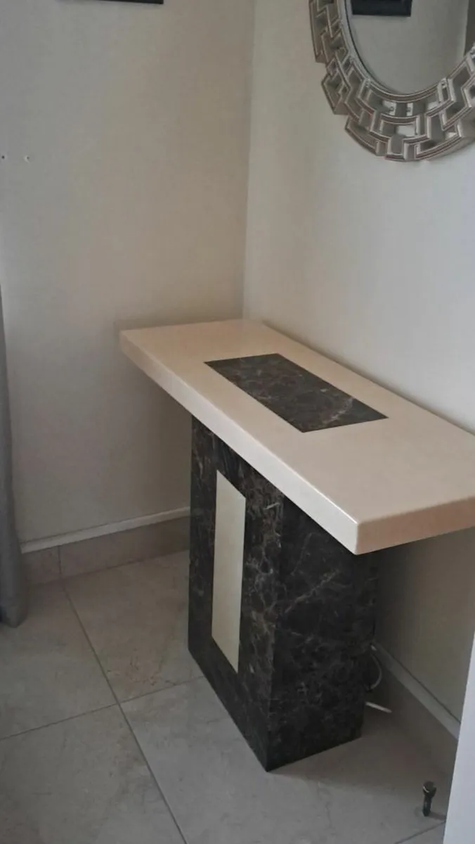 Console Table - Image 1