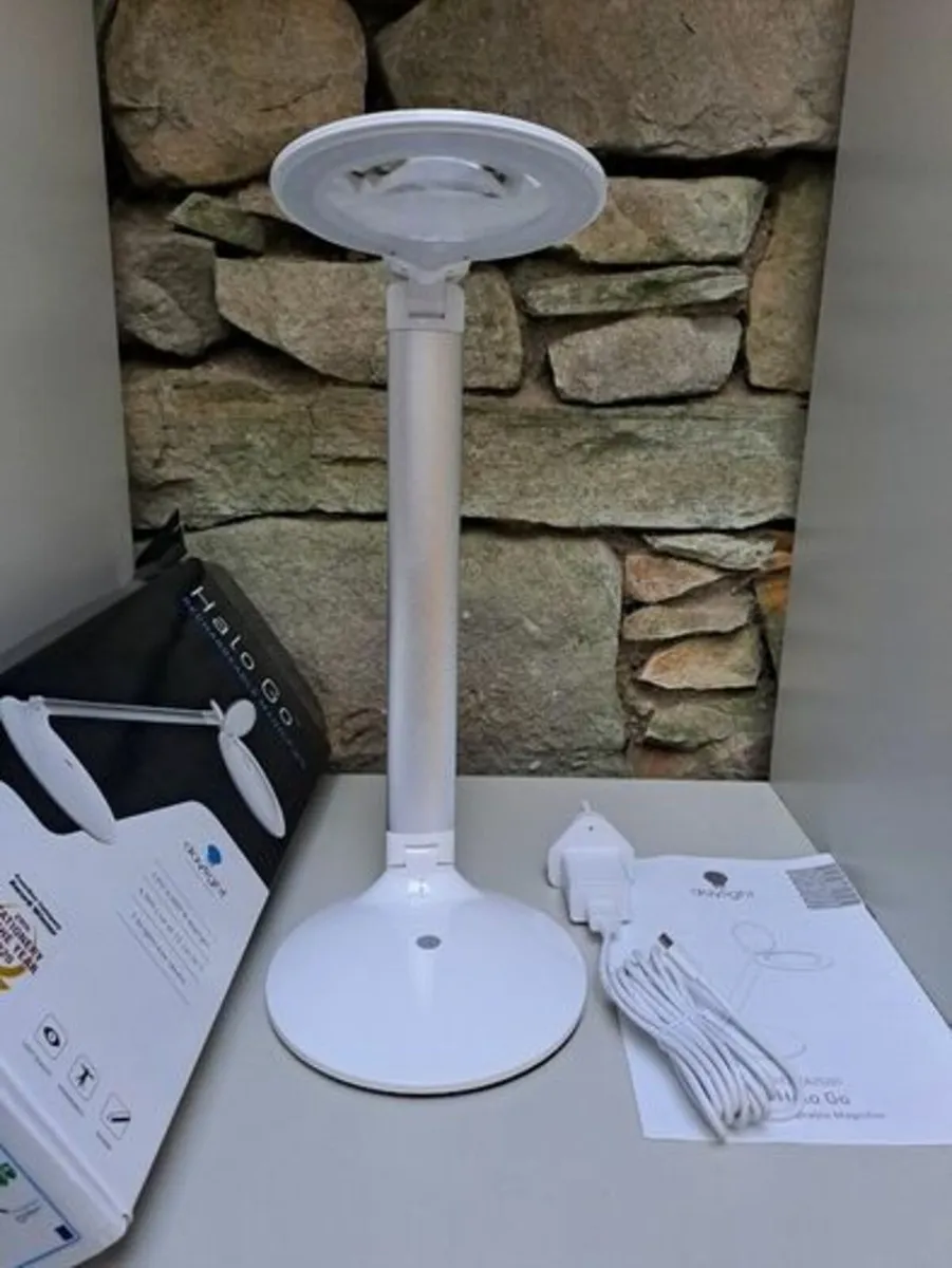 Halo Go Rechargeable Magnifier lamp - Image 1