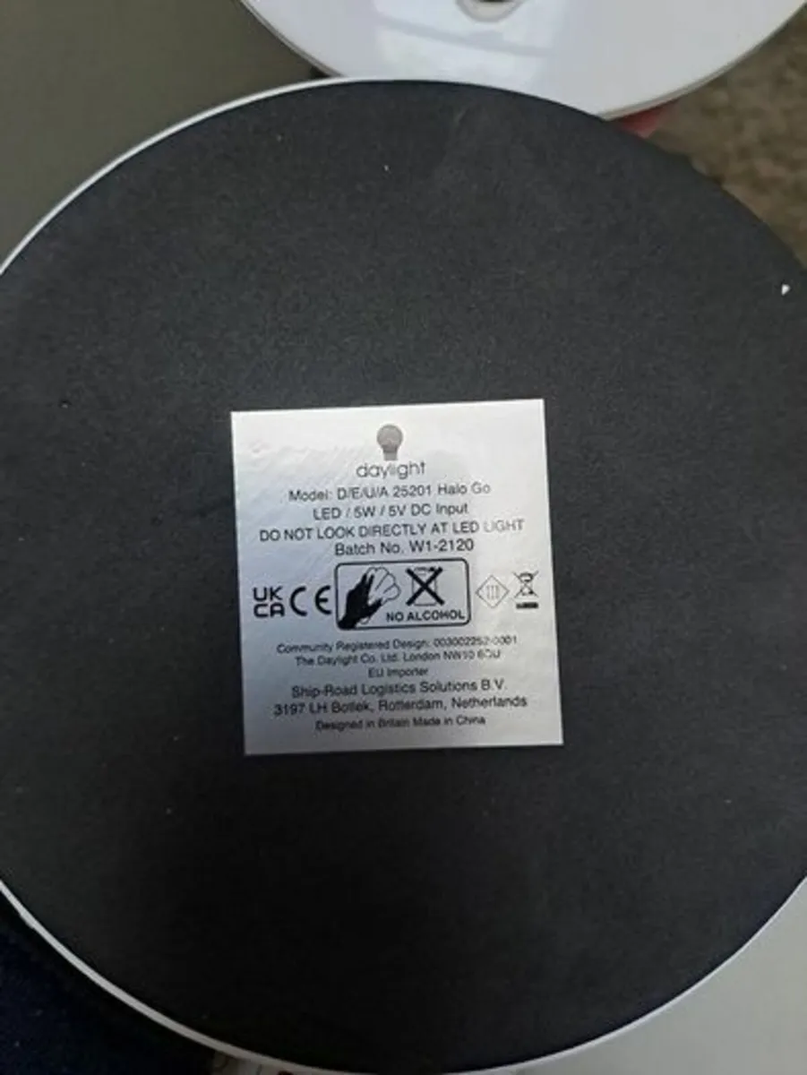 Halo Go Rechargeable Magnifier lamp - Image 3