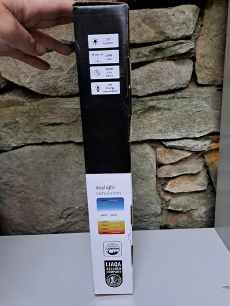 Halo Go Rechargeable Magnifier lamp - Image 4