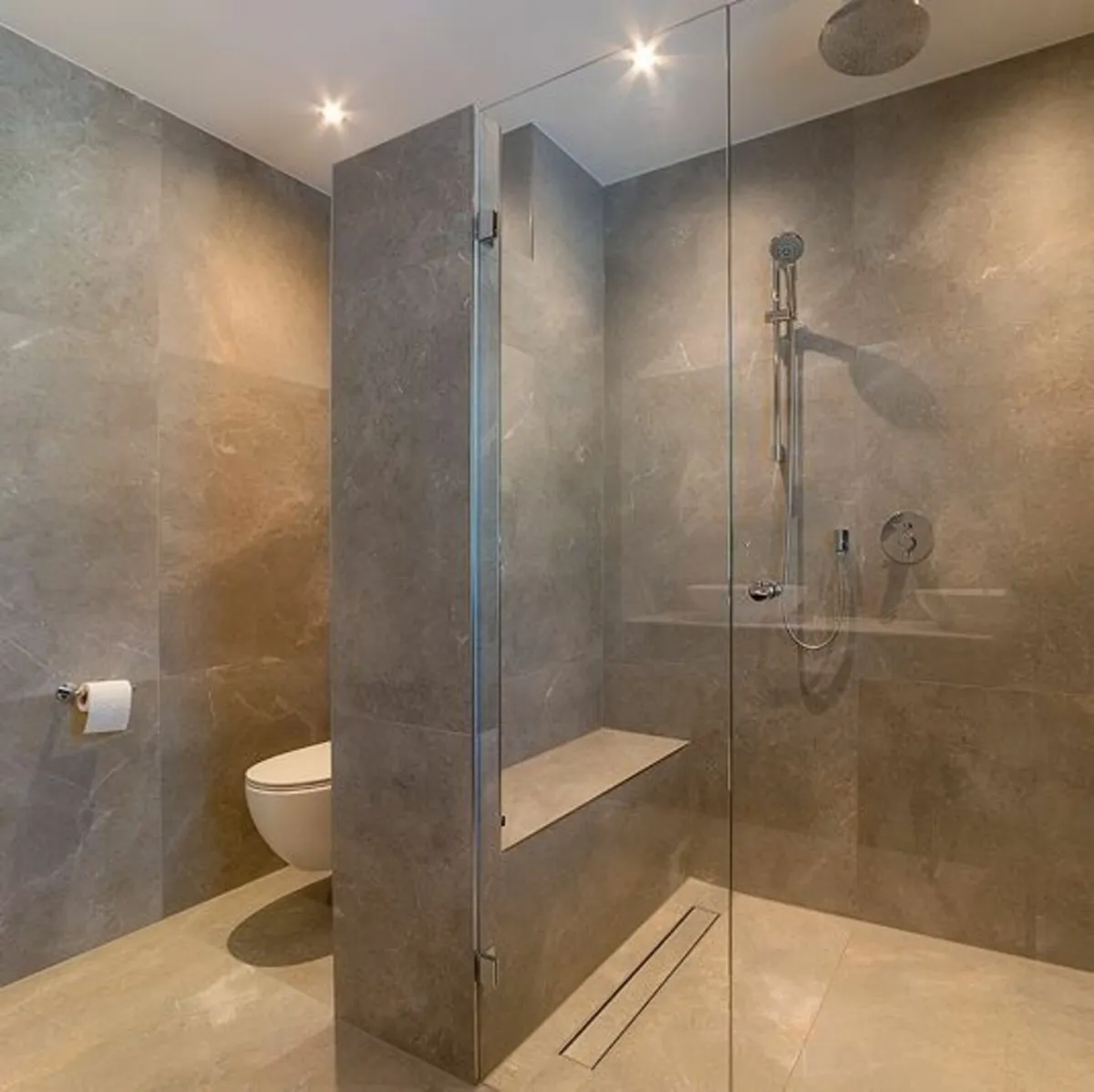 Tiler Tiling Tiles - Image 3