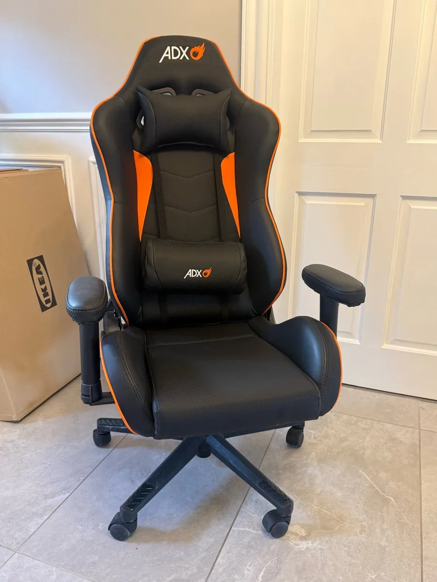 Gaming Chair - Image 1