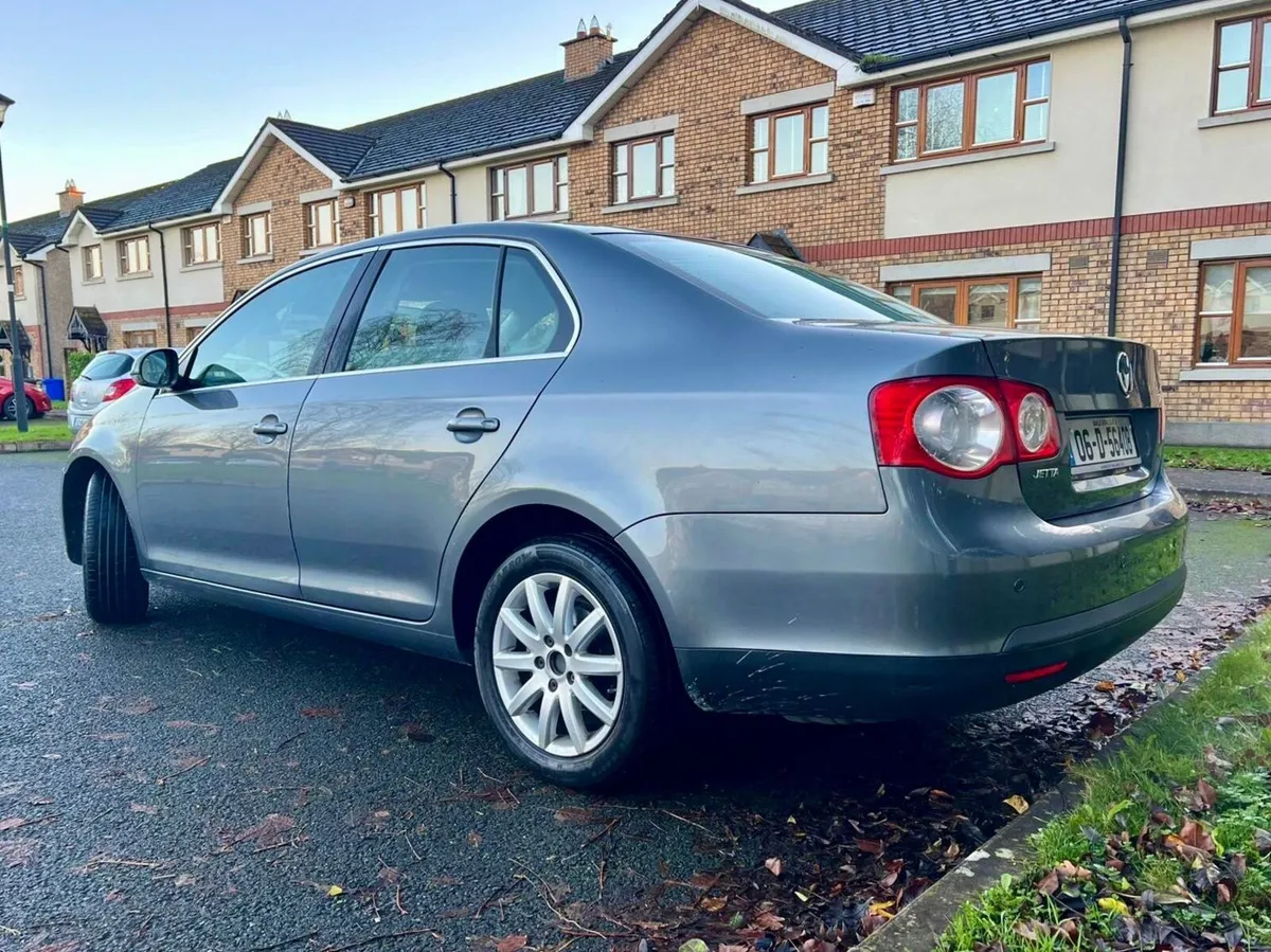 2006 Volkswagen Jetta automatic (NCT 10/26) - Image 2