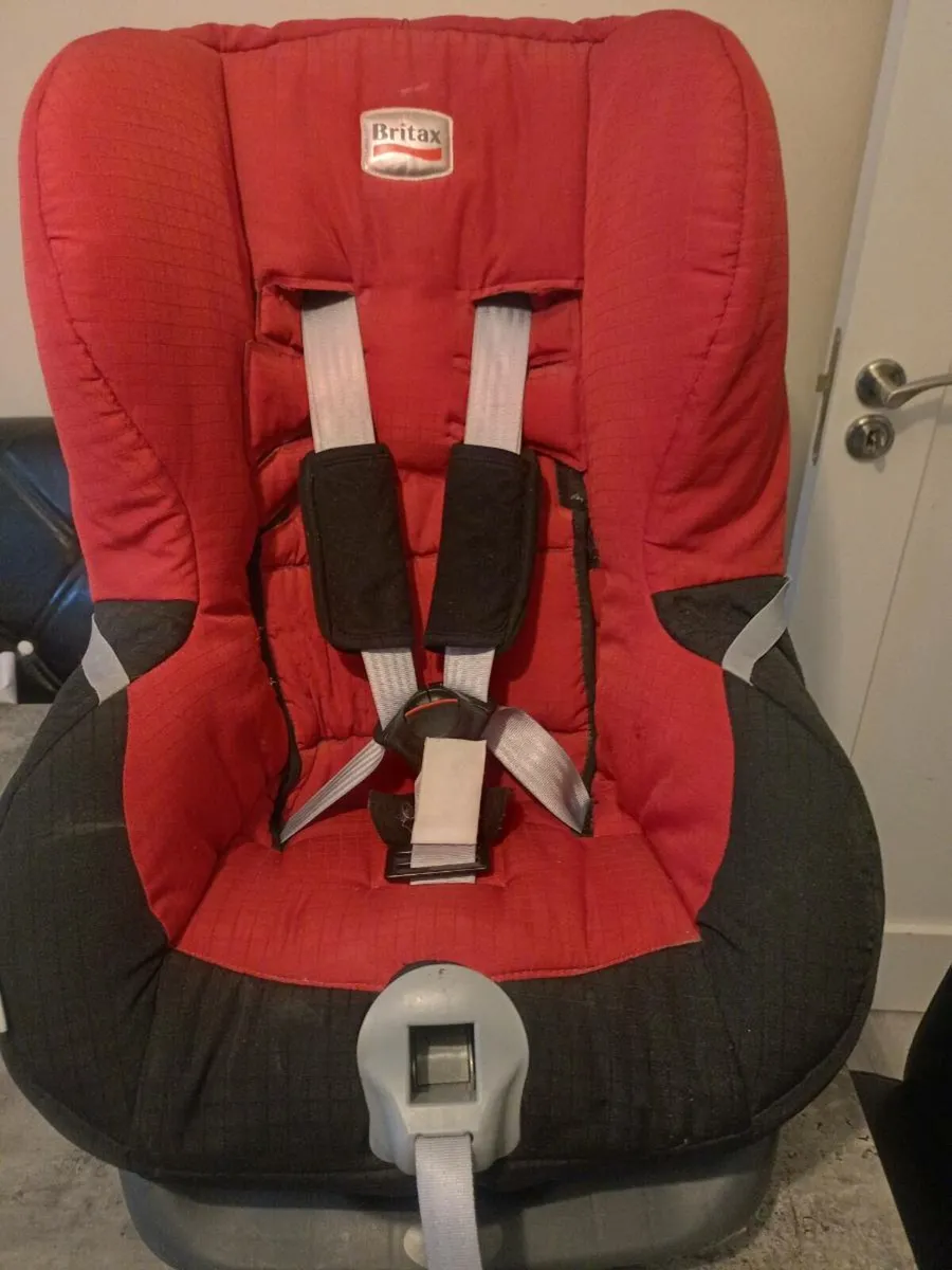 Britax kids car seat. - Image 1