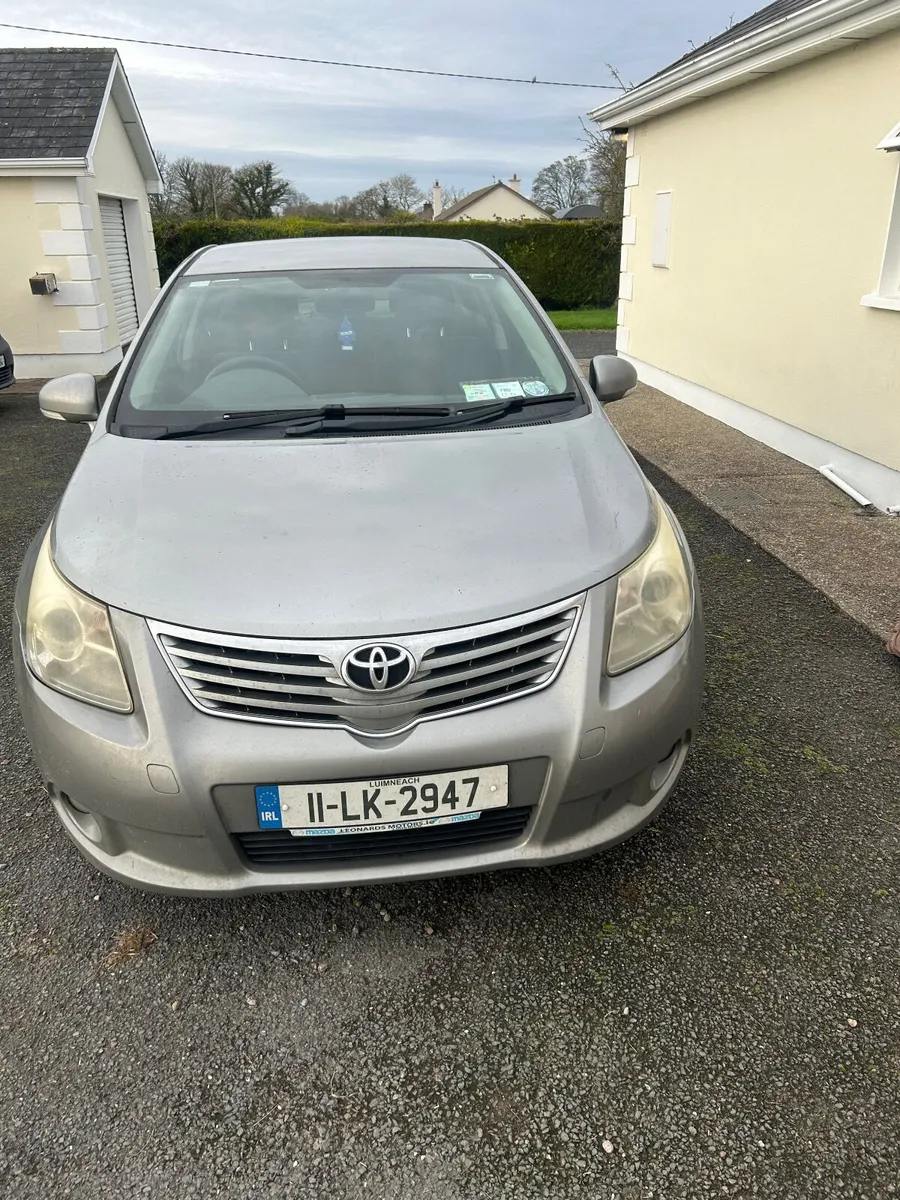 Toyota Avensis 2011 - Image 4