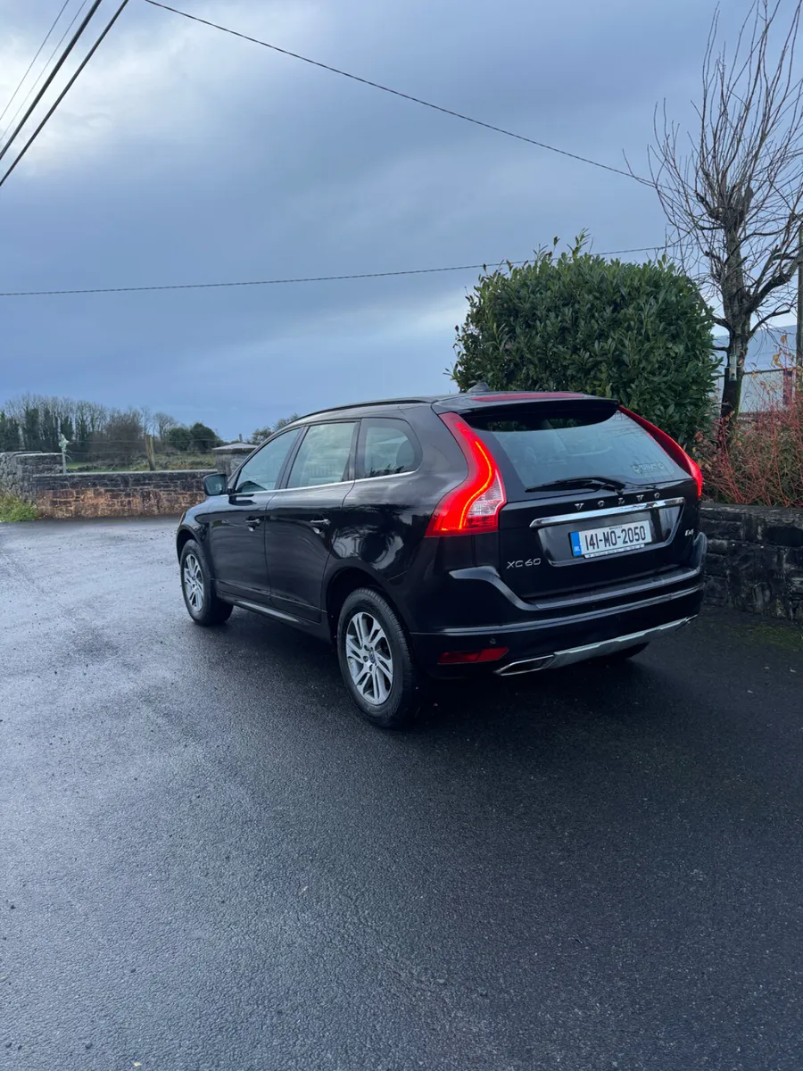 Volvo XC60 2014 AUTOMATIC - Image 3