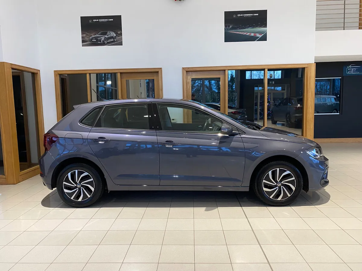 Volkswagen Polo 2023 Life 95HP  DSG - Image 2