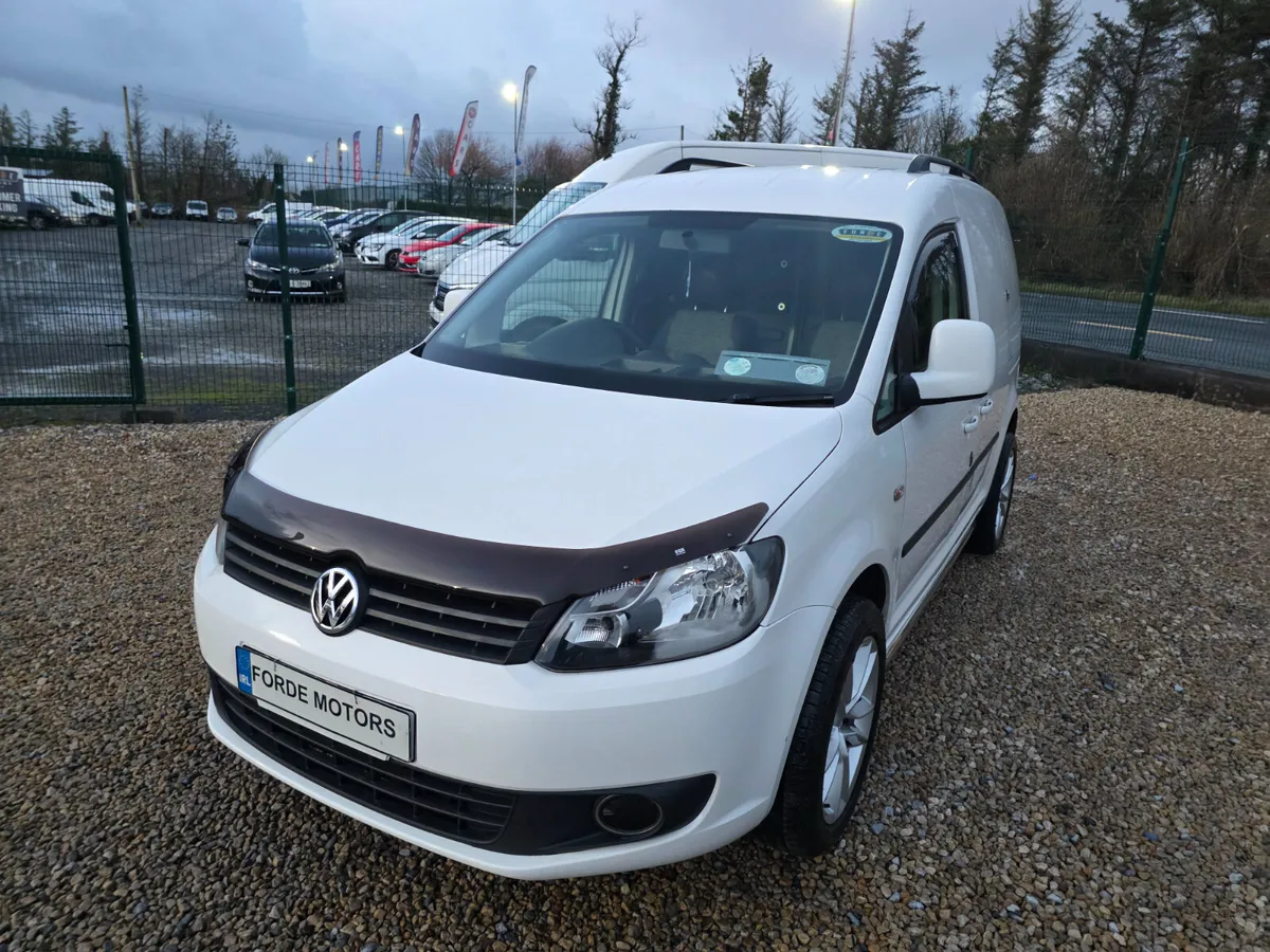 Volkswagen Caddy 2012 - Image 2