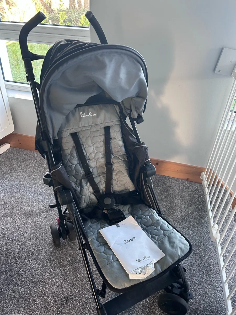 Silver cross stroller - Image 1