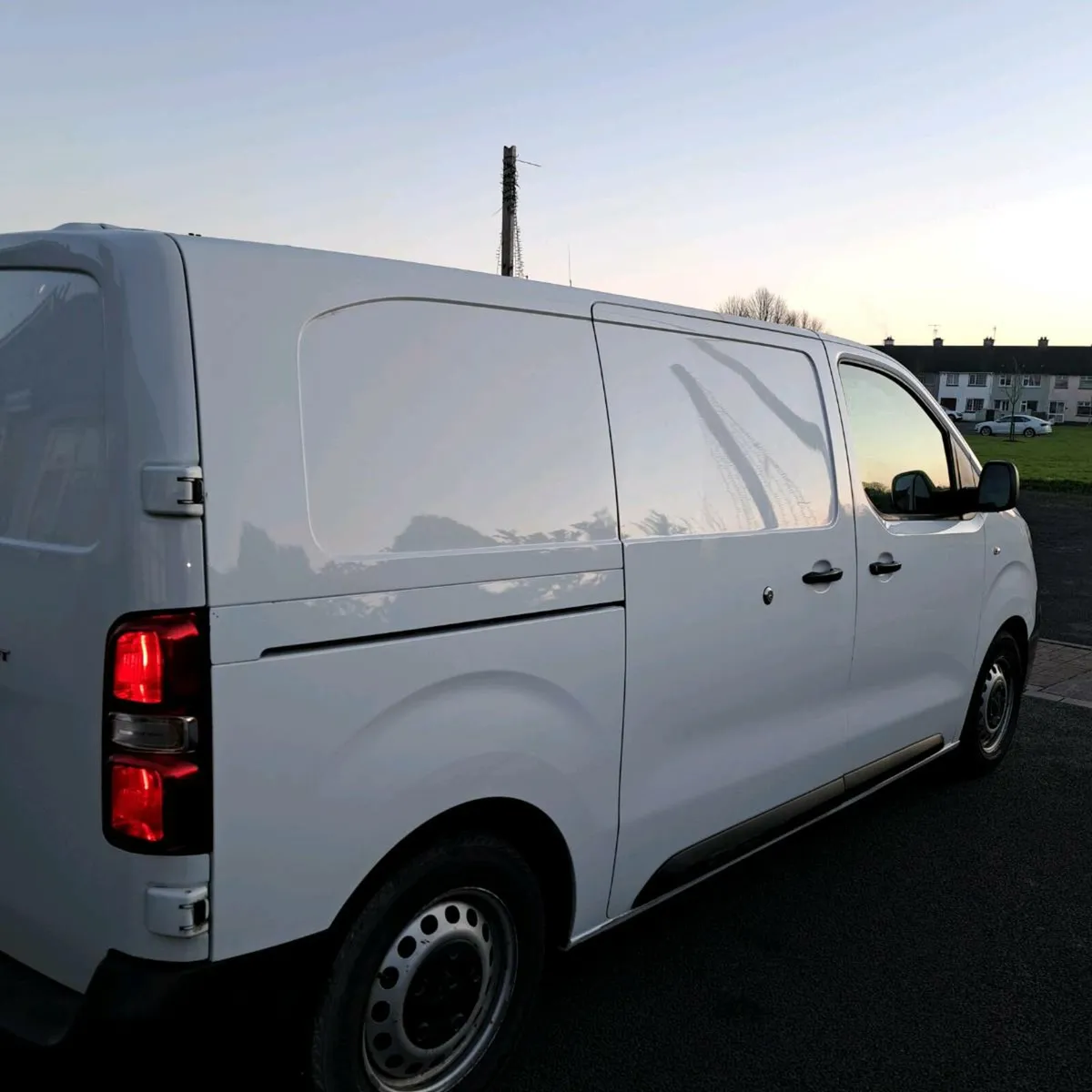 2020 Peugeot Expert NO VAT FULL S HISTORY - Image 2