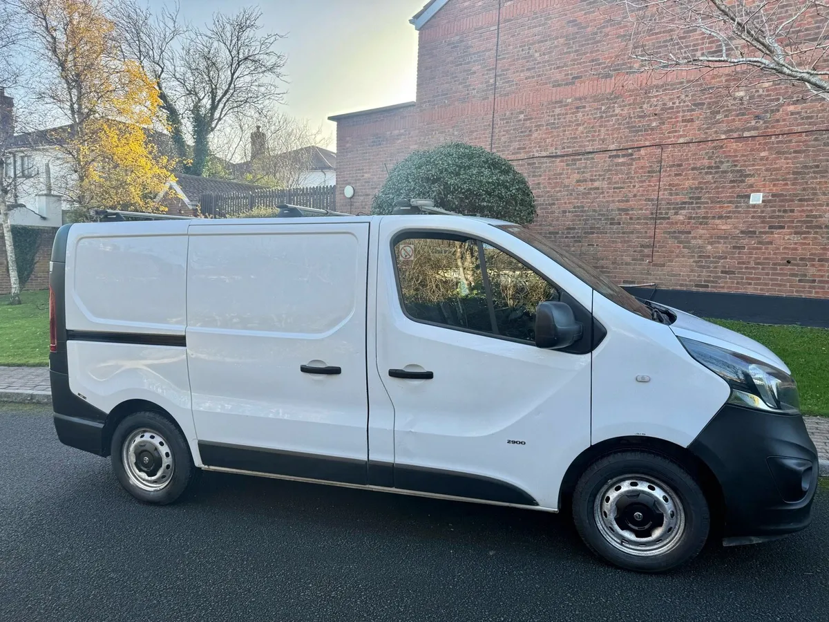 Opel Vivaro DOE 4/26 Tax 8/26 - Image 1
