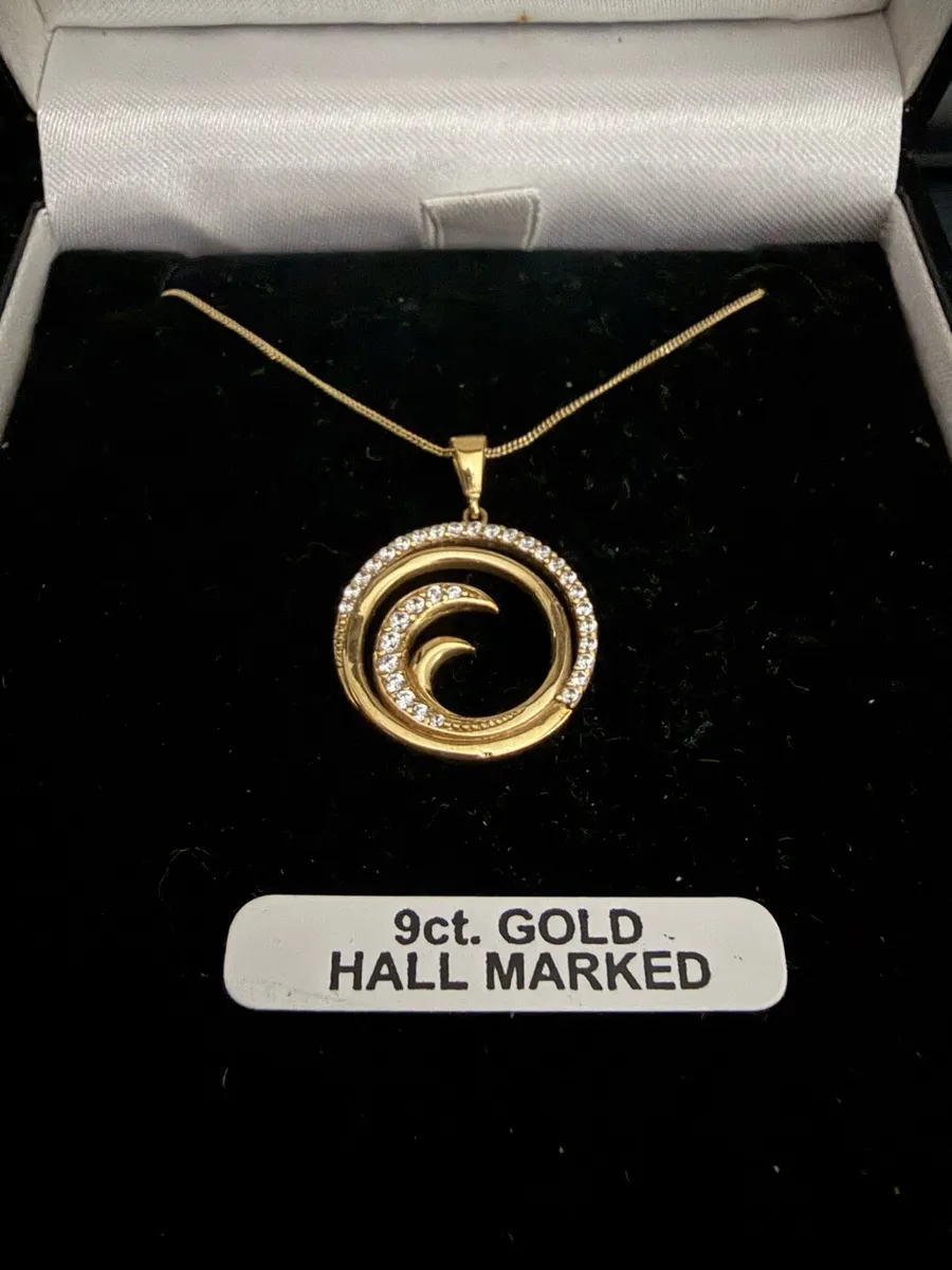 9ct Gold Pendant - Image 1