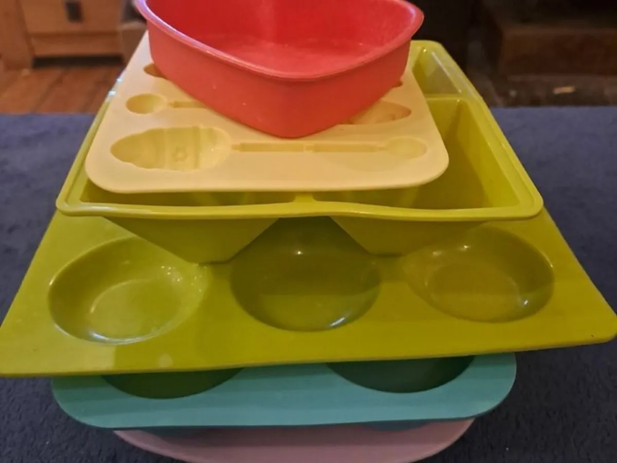 25 Silicone baking moulds - Image 4