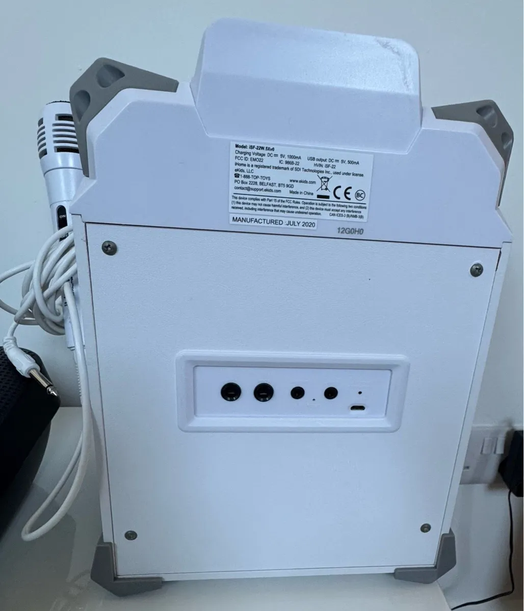 Karaoke Machine Party - Image 1