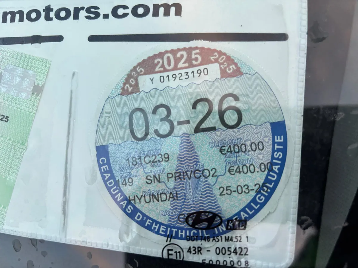 Hyundai Santa Fe 2018  7  SEATER - Image 4