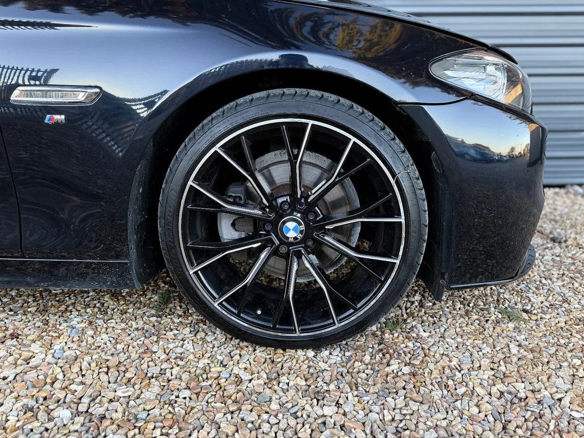 BMW 5-Series 2016 M Sport AUTOMATIC - Image 4