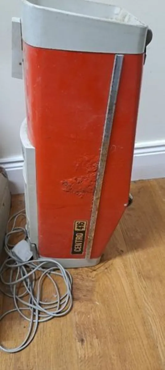 Retro vacuum cleaner - Image 3